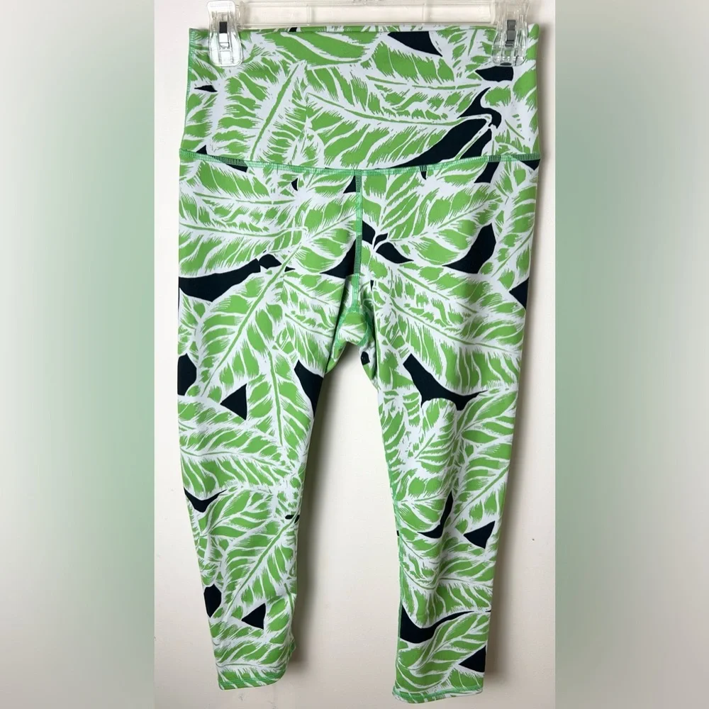 ALO Yoga Leggings Women's M High‎ Waist Capri Green Palm Springs Athletic Gym